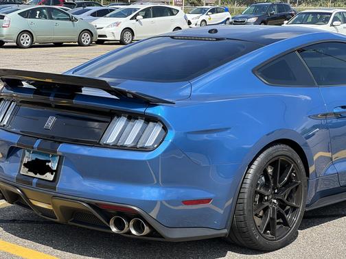 2019 Ford Shelby GT350 Base