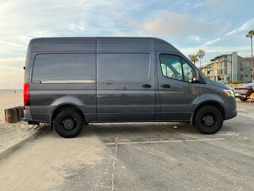 2019 Mercedes-Benz Sprinter 2500 High Roof