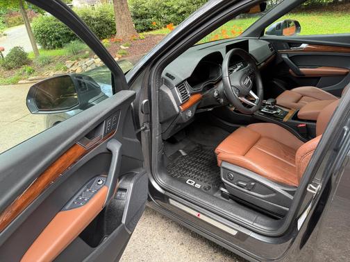 Gray 2022 Audi Q5 e 55 S line Premium