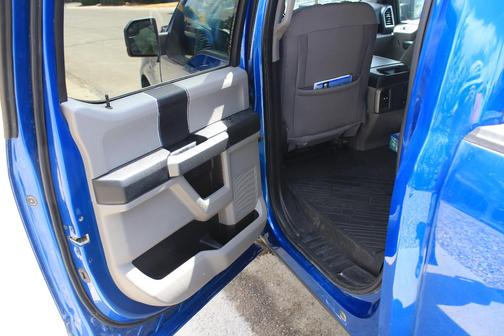 Blue 2018 Ford F-150 XLT