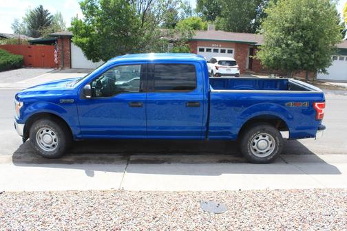 Blue 2018 Ford F-150 XLT