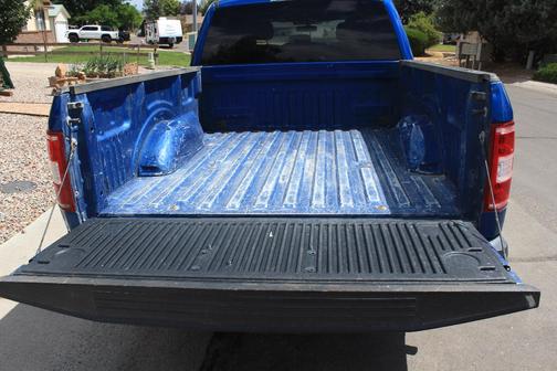 Blue 2018 Ford F-150 XLT