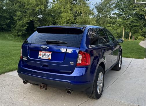 Blue 2013 Ford Edge SEL