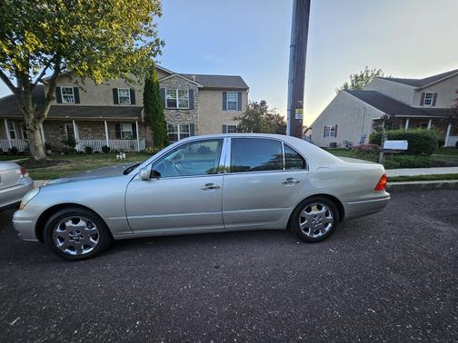 2003 Lexus LS 430 Base