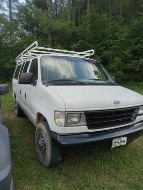 1996 Ford Club Wagon XL Super