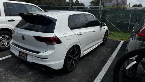 2022 Volkswagen Golf R Base