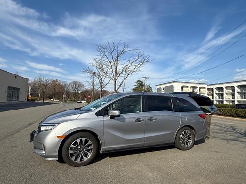 Gray 2023 Honda Odyssey EX-L