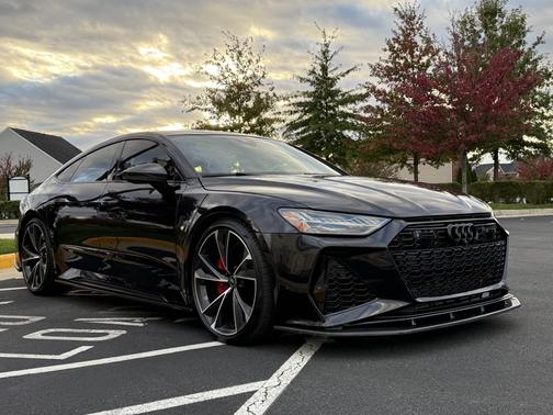 2023 Audi RS 7 4.0T