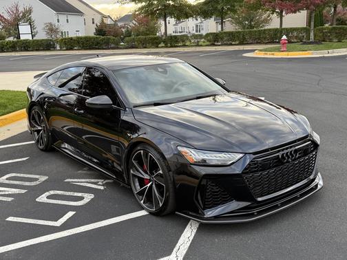 2023 Audi RS 7 4.0T