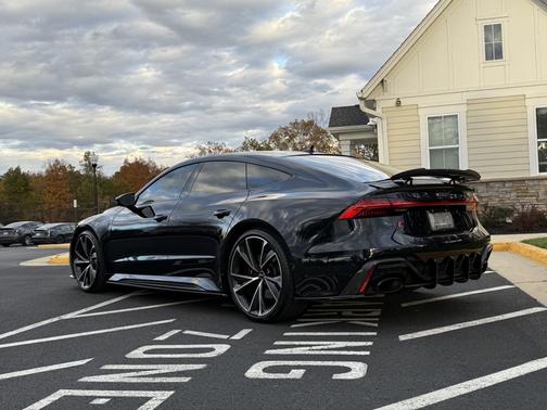 2023 Audi RS 7 4.0T