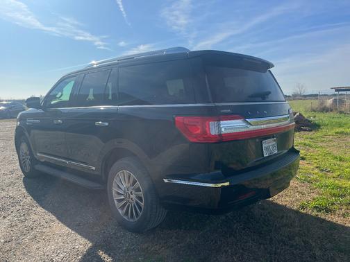 2019 Lincoln Navigator Standard