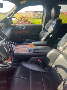 2019 Lincoln Navigator Standard