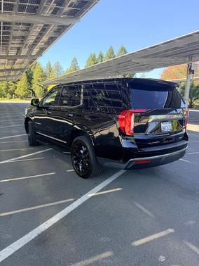 Black 2021 GMC Yukon SLT