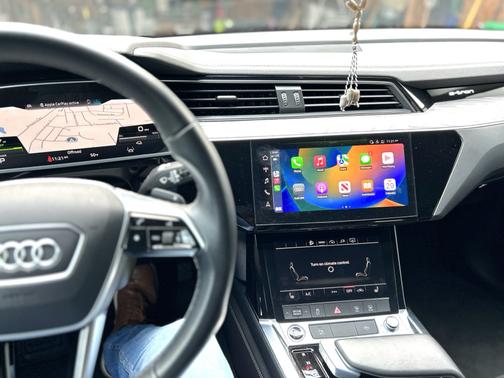 White 2022 Audi e-tron Sportback S line Premium
