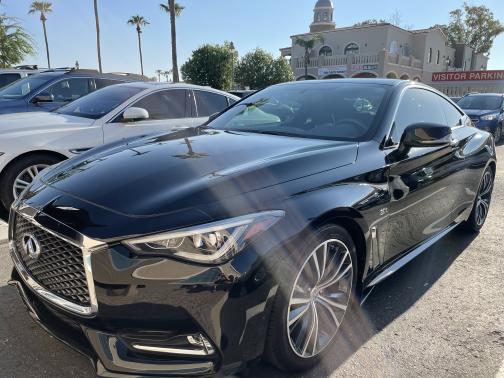 Photo 5 of 22 of 2018 INFINITI Q60 3.0t LUXE