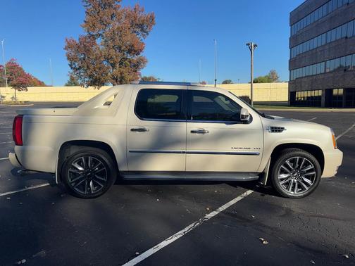 White 2012 Cadillac Escalade EXT Luxury