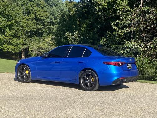 Blue 2019 Alfa Romeo Giulia Ti
