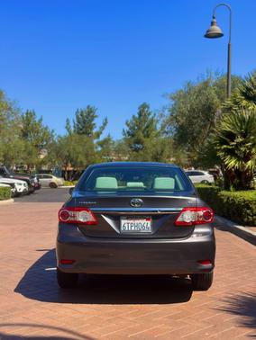 Gray 2011 Toyota Corolla LE