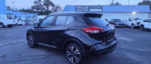 Blue 2019 Nissan Kicks SR