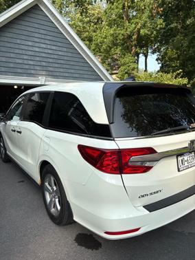 White 2018 Honda Odyssey EX-L