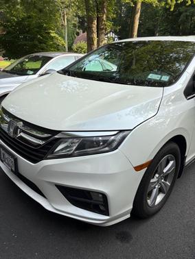 White 2018 Honda Odyssey EX-L