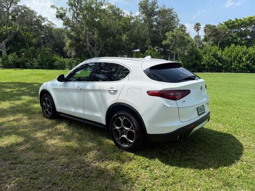 2018 Alfa Romeo Stelvio Base