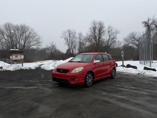 2007 Toyota Matrix Base