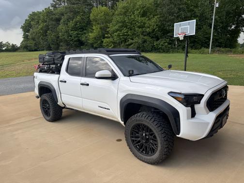 2024 Toyota Tacoma TRD Off Road