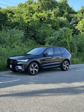 2025 Volvo XC60 B5 AWD Ultra