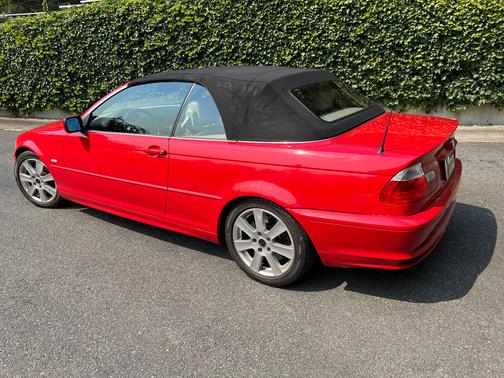 Red 2002 BMW 330 Ci