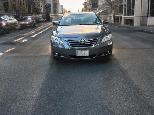 Gray 2007 Toyota Camry XLE