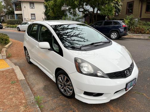 White 2013 Honda Fit Sport