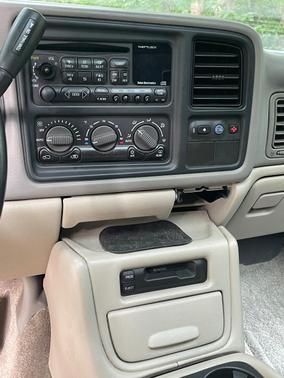 Black 2002 GMC Yukon SLT