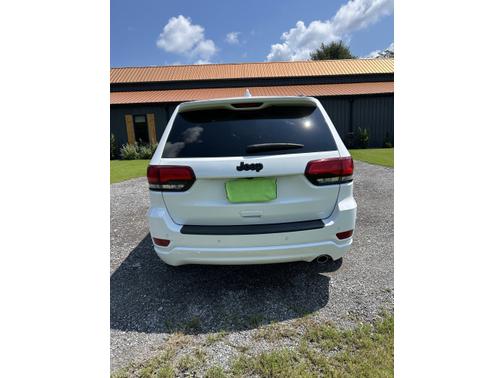 2020 Jeep Grand Cherokee Laredo