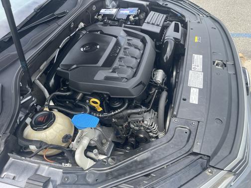 Gray 2018 Volkswagen Passat 2.0T R-Line