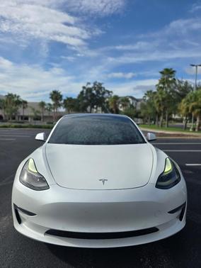White 2021 Tesla Model 3 Standard Range Plus