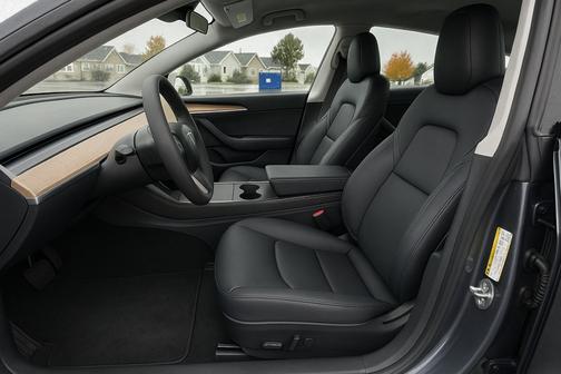 2023 Tesla Model 3 Base