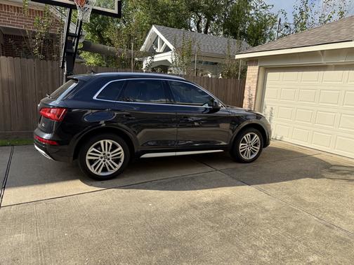 2018 Audi Q5 2.0T Premium Plus