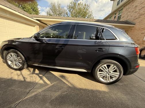 2018 Audi Q5 2.0T Premium Plus