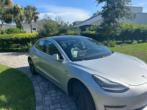Silver 2018 Tesla Model 3 Long Range