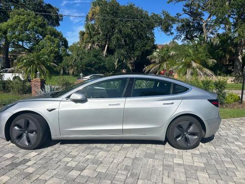 Silver 2018 Tesla Model 3 Long Range