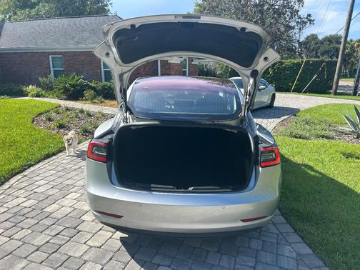 Silver 2018 Tesla Model 3 Long Range