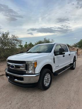 White 2017 Ford F-250 XLT