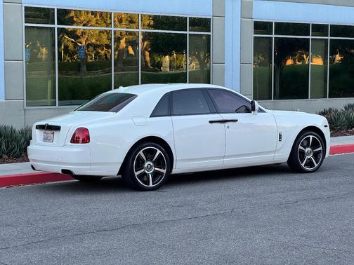 White 2010 Rolls-Royce Ghost Base