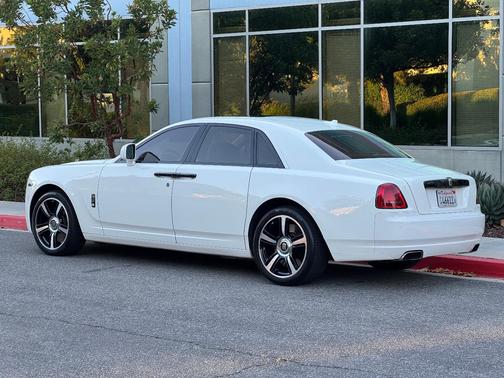 White 2010 Rolls-Royce Ghost Base