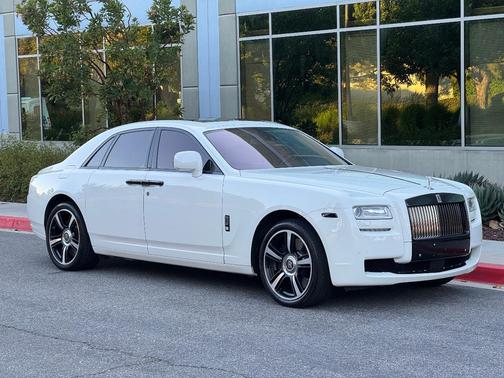 White 2010 Rolls-Royce Ghost Base