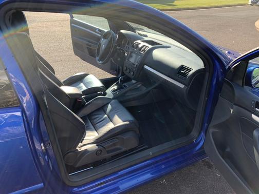 2008 Volkswagen R32 Base