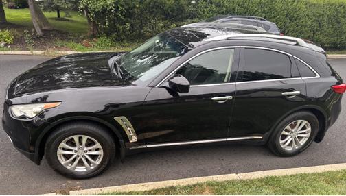 2012 INFINITI FX35 Base