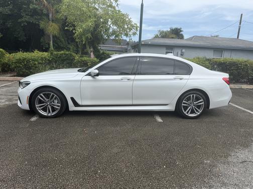 White 2017 BMW 750 i xDrive