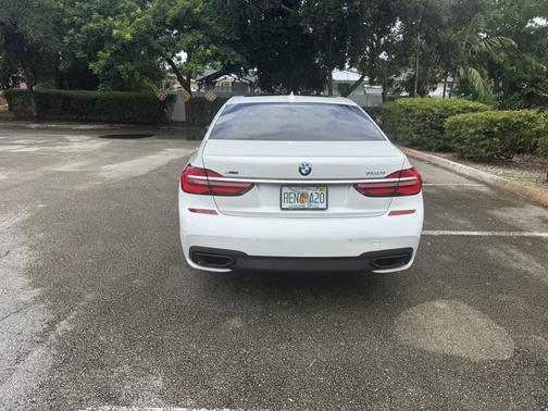 White 2017 BMW 750 i xDrive